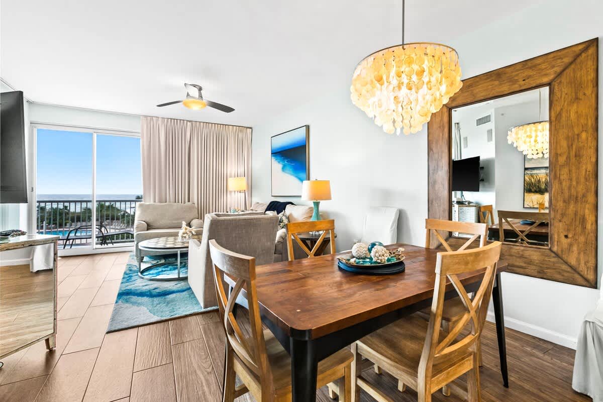 The Crescent 216 | Photo 6