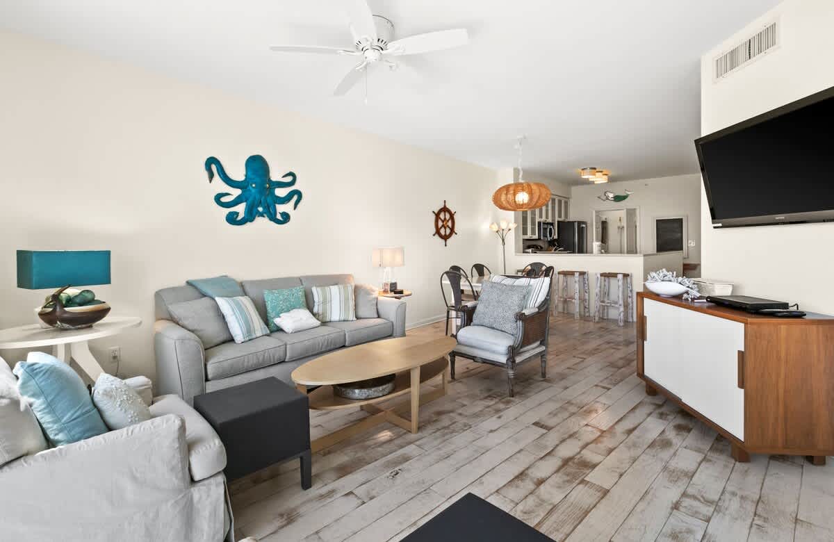 The Crescent 309 | Photo 4