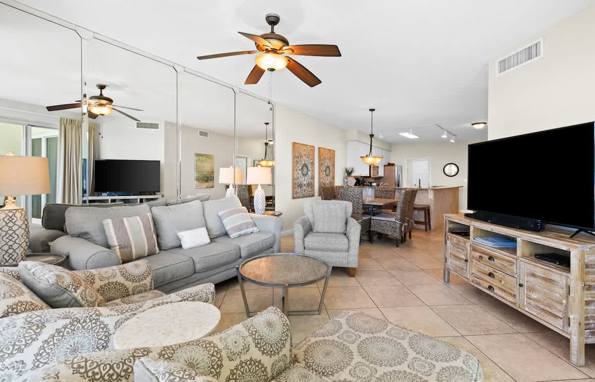 The Crescent 313 | Photo 3