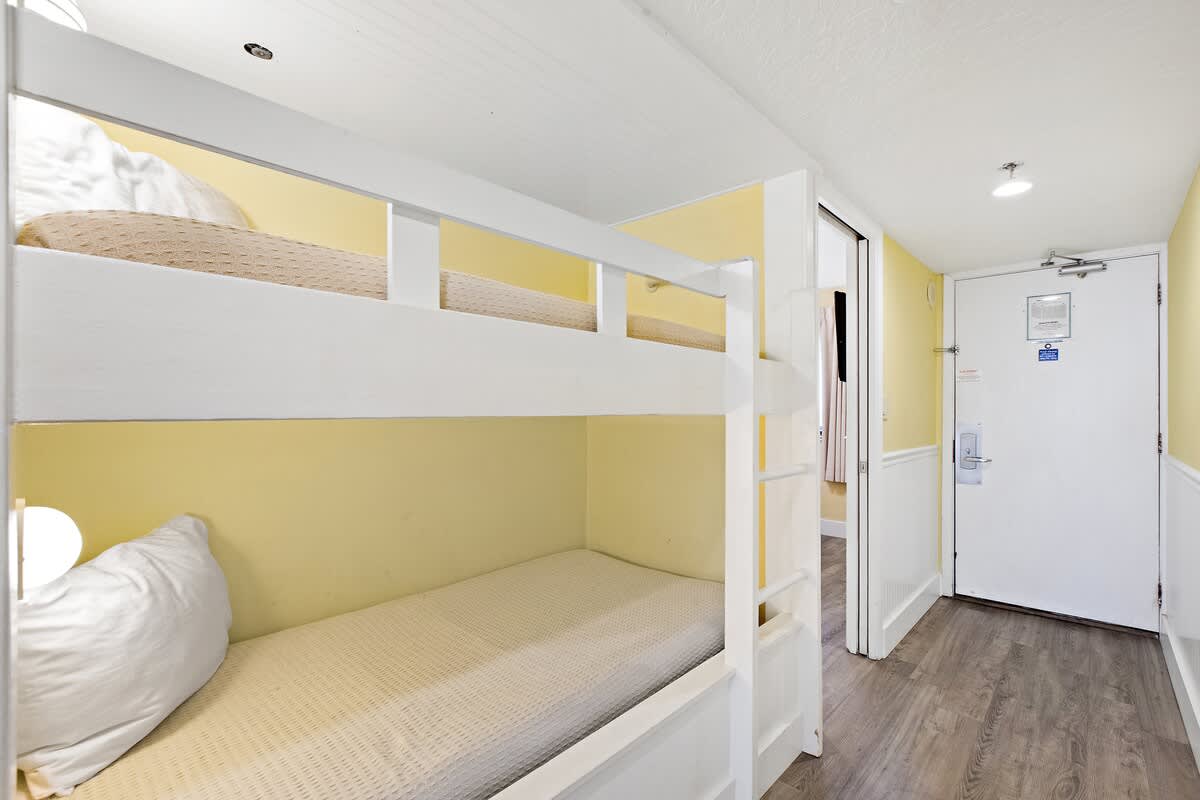 SunDestin Resort Unit 1702 15