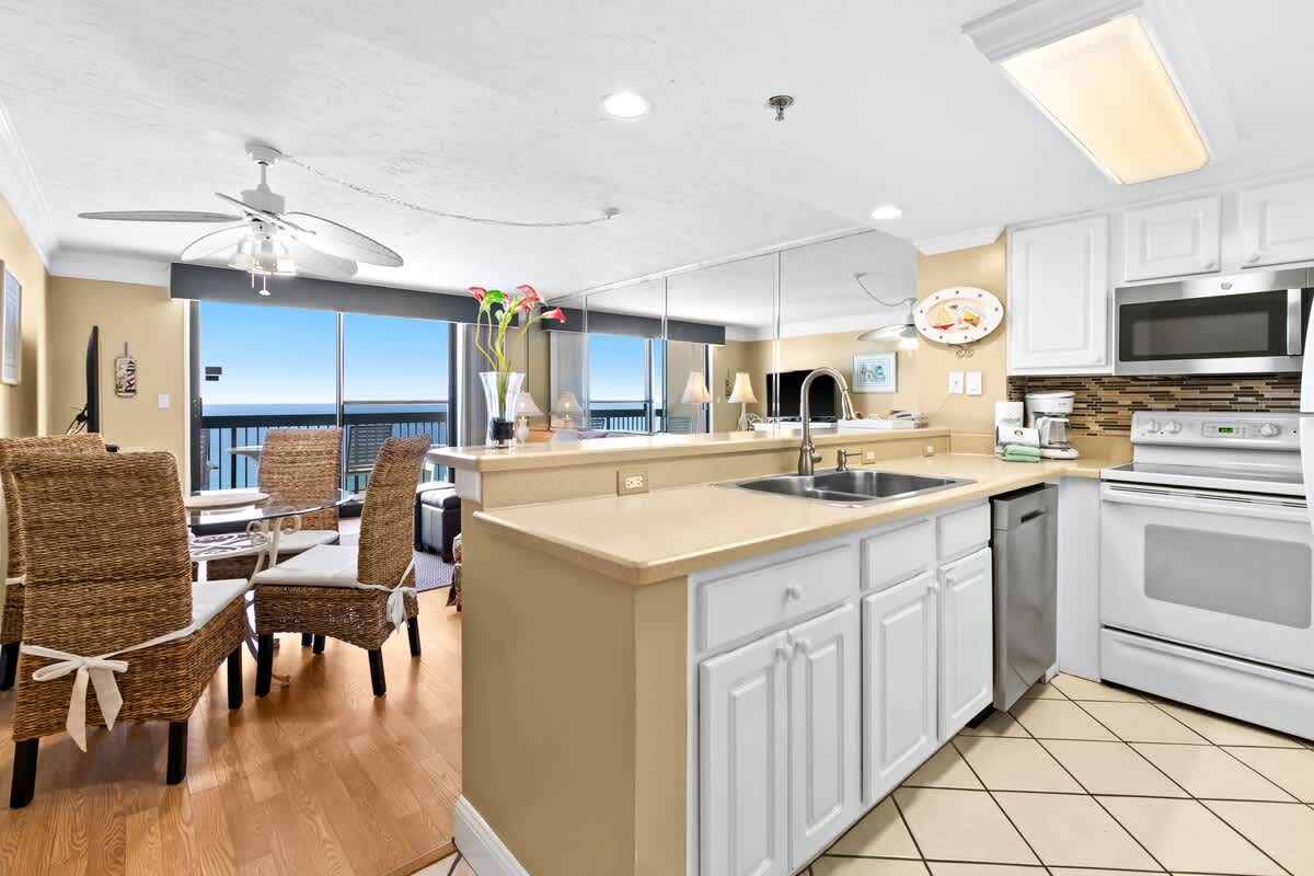 SunDestin Resort Unit 1706 3