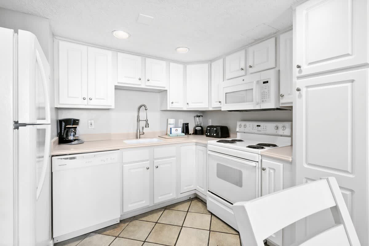 SunDestin Resort Unit 1811 | Photo 2