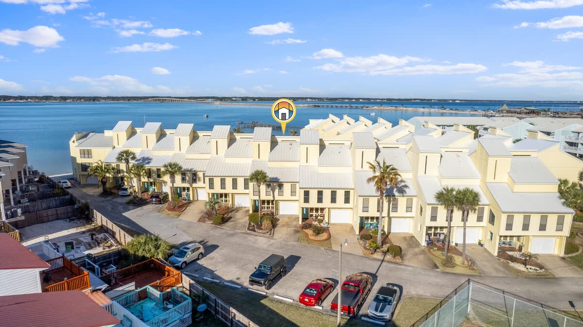 Sunkissed Oasis | Photo 44