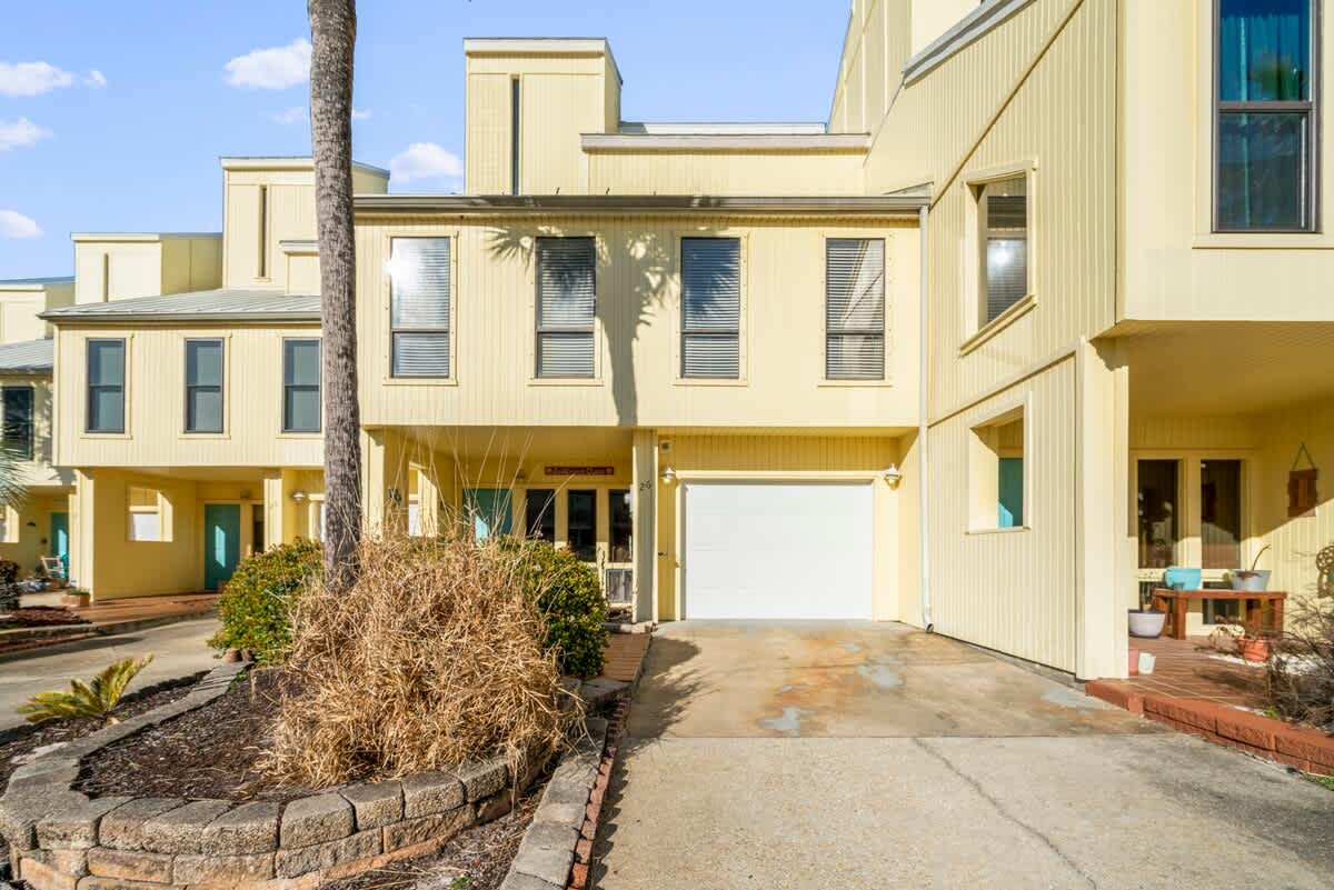 Sunkissed Oasis | Photo 42