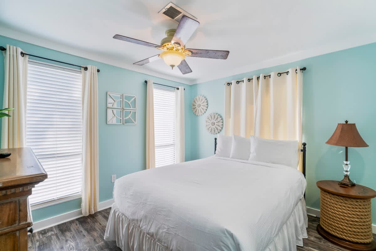 Sunkissed Oasis | Photo 2