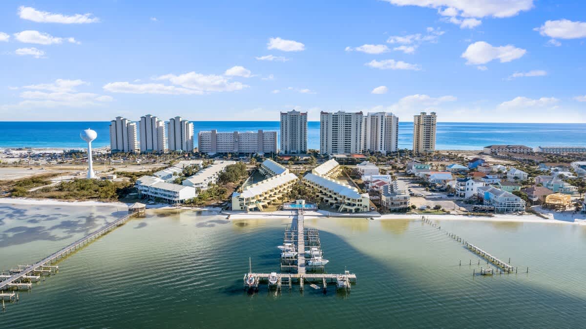 Sunkissed Oasis | Photo 52