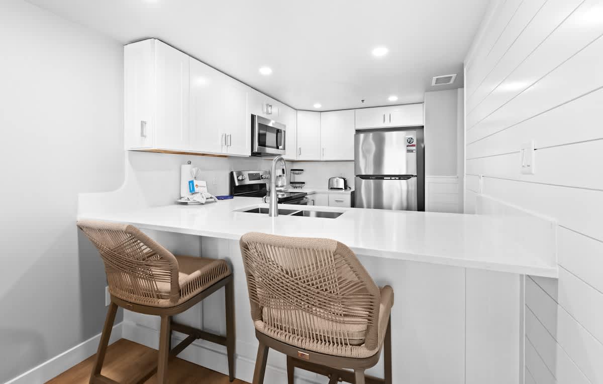 One Seagrove Place 1008 | Photo 8