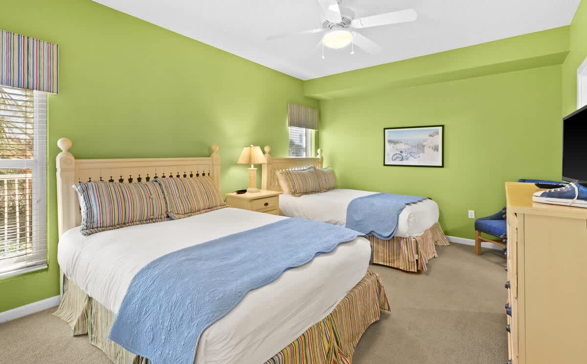 The Crescent 105 | Photo 17