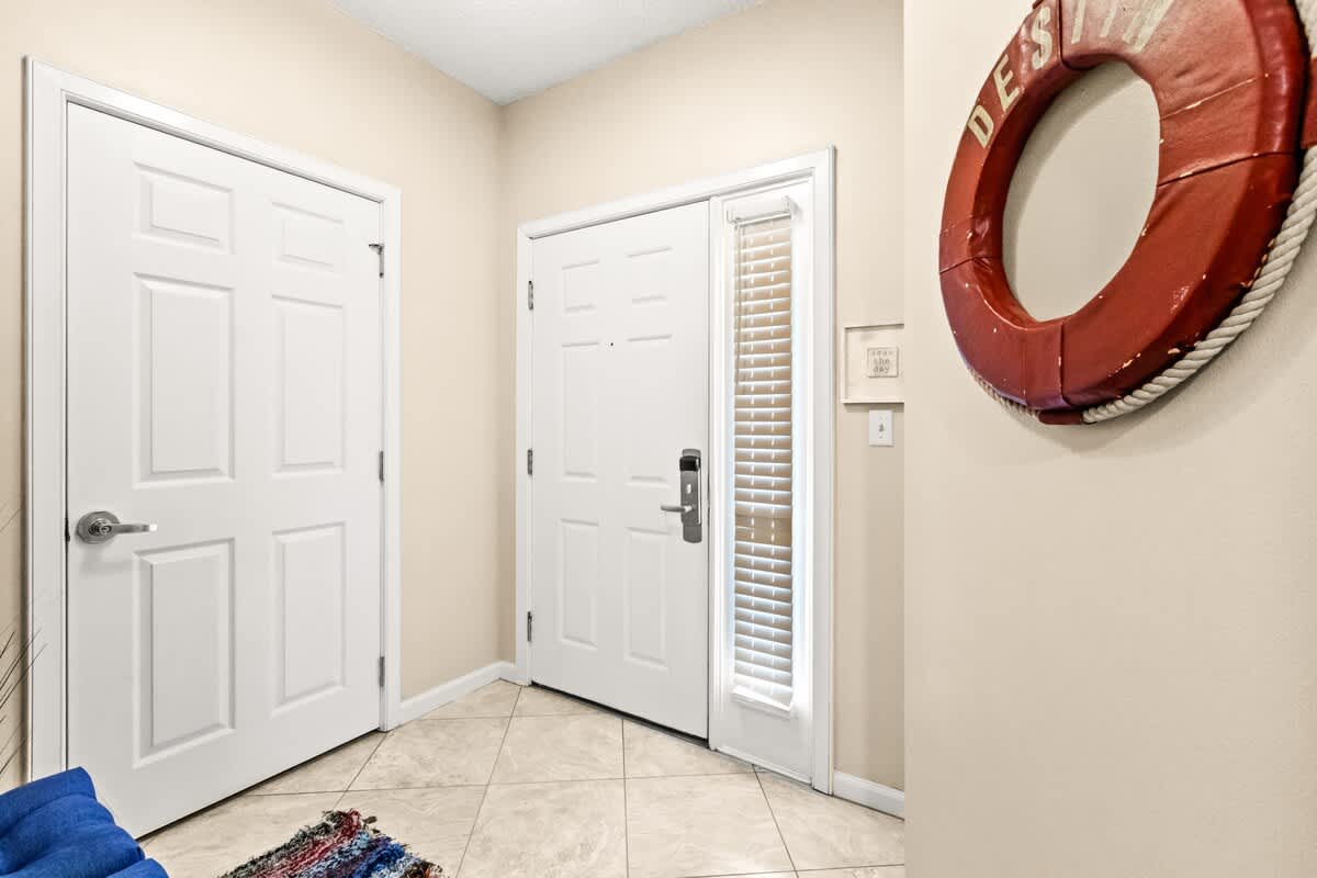 The Crescent 105 | Photo 22