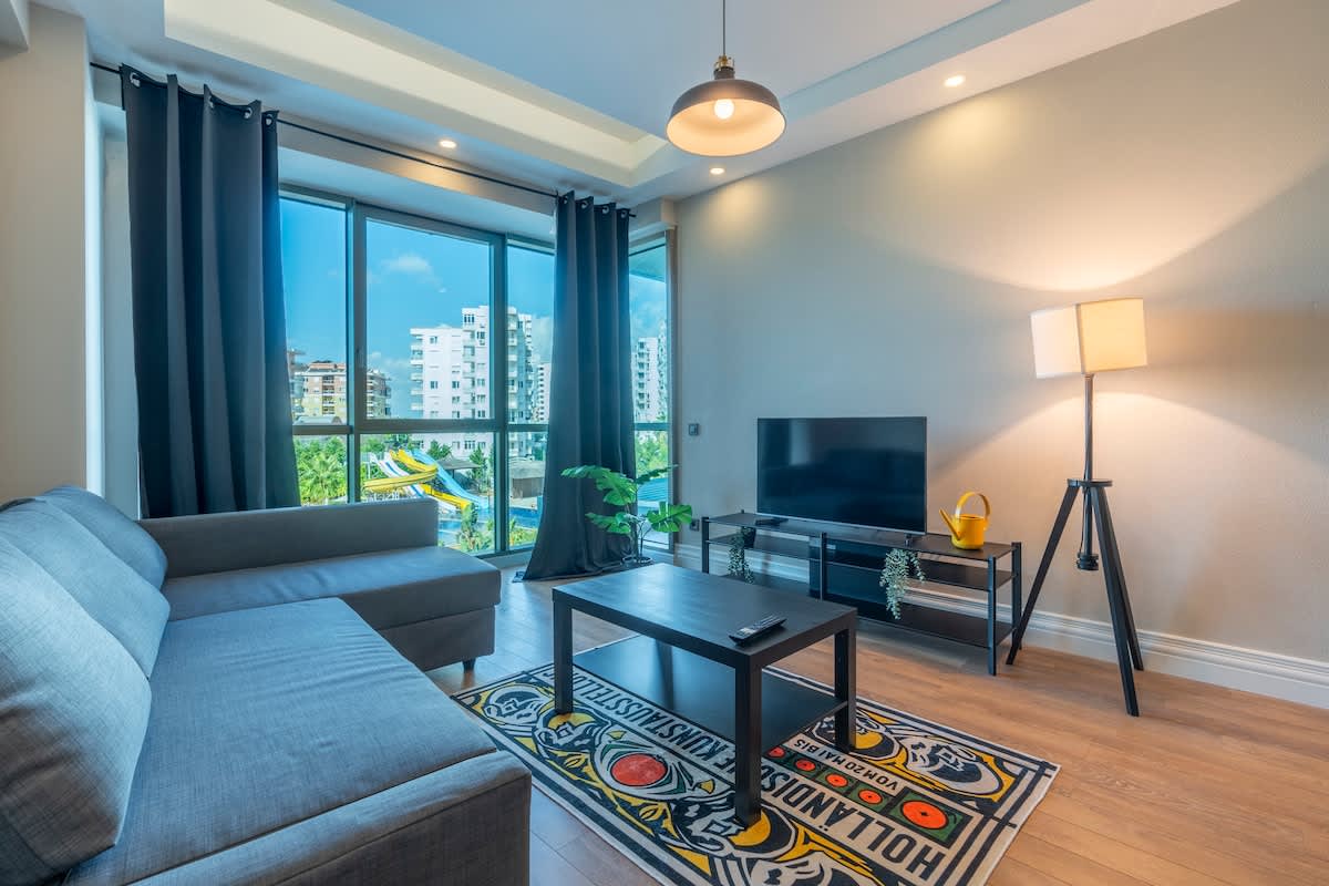 Cozy Stay Free Pool, Spa & Gym Close to Beach&Mall image 3