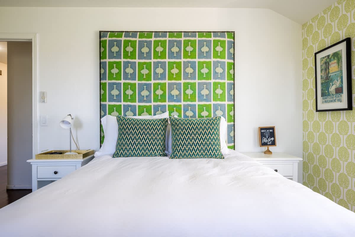 Hampstead Bedroom with 2 queen beds & ensuite bath. Bold design, natural light & comfort for families, wine lovers exploring San Martin, or corporate teams hosting retreats near Gilroy & Morgan Hill.