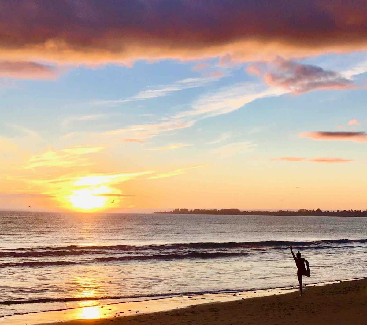 Unwind on Seacliff State Beach as the sun sets over Monterey Bay. Perfect for surfers chasing waves, couples strolling hand-in-hand, or families enjoying a classic California evening.