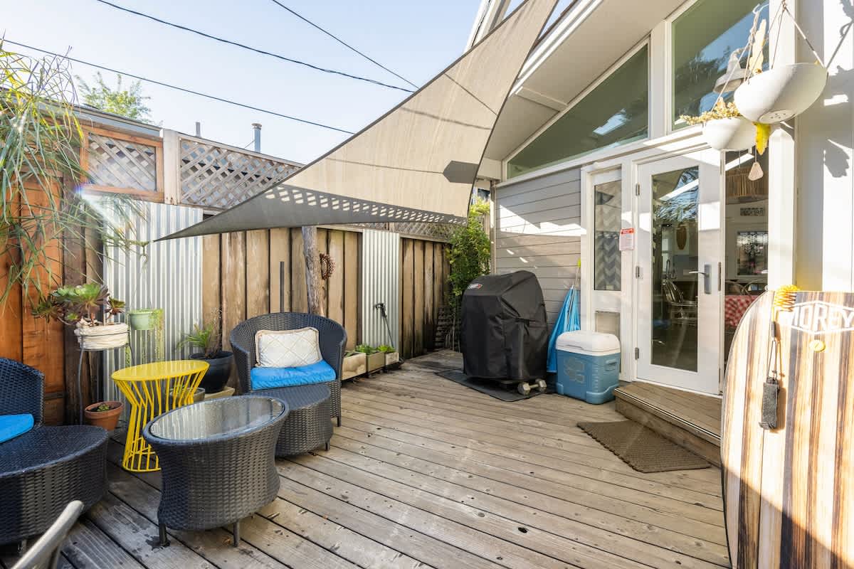 Enjoy a private patio with shaded seating and a BBQ — perfect for couples’ dinners, family cookouts, or a relaxing evening after a busy workday.