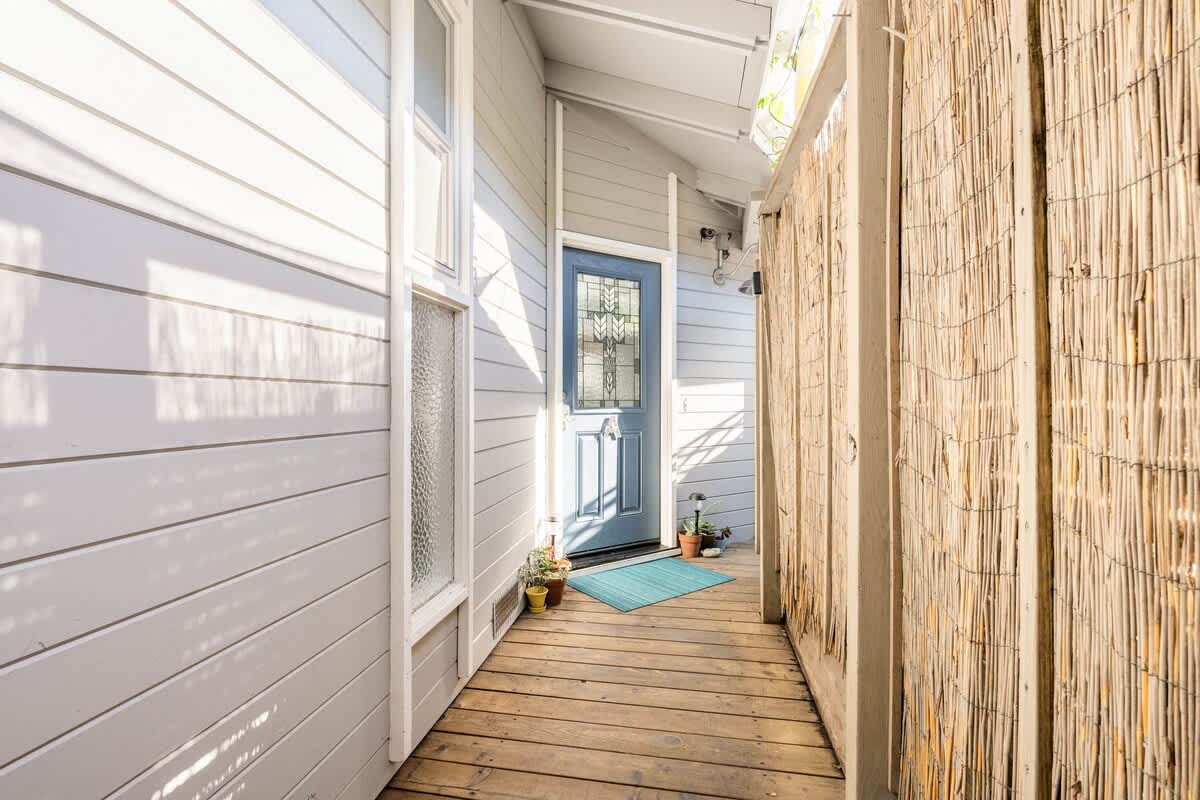 Private entry with coastal charm—step through your own walkway into a peaceful Monterey Bay retreat. Secure, quiet, and inviting for families, couples, or remote workers seeking a beach getaway near Capitola & Santa Cruz.