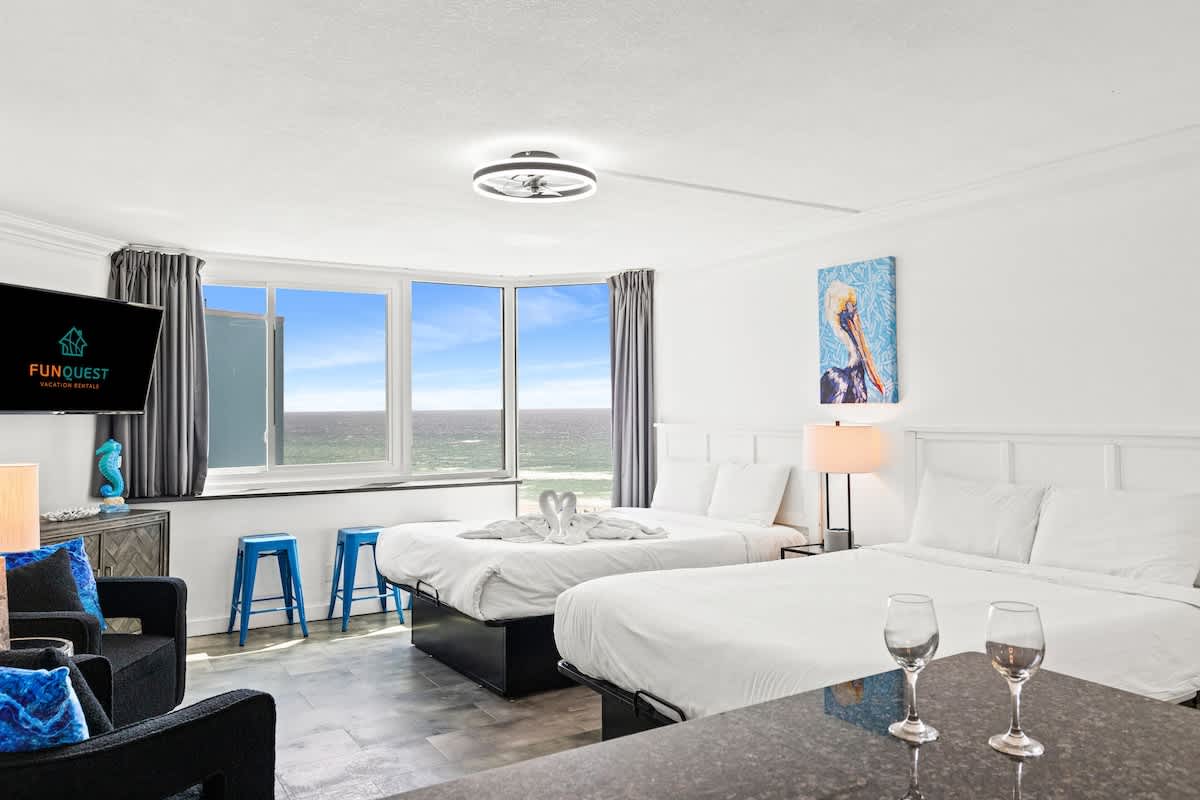 Top of the Gulf 607 - Cozy Studio with Gulf View — Panama City Beach, FL — vacation rental