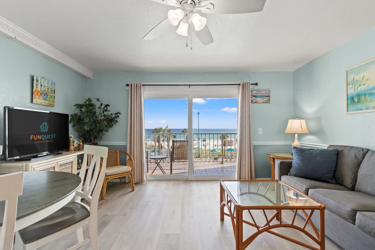 The Summit 315 - Cozy 3rd Floor Condo — Panama City Beach, FL — vacation rental