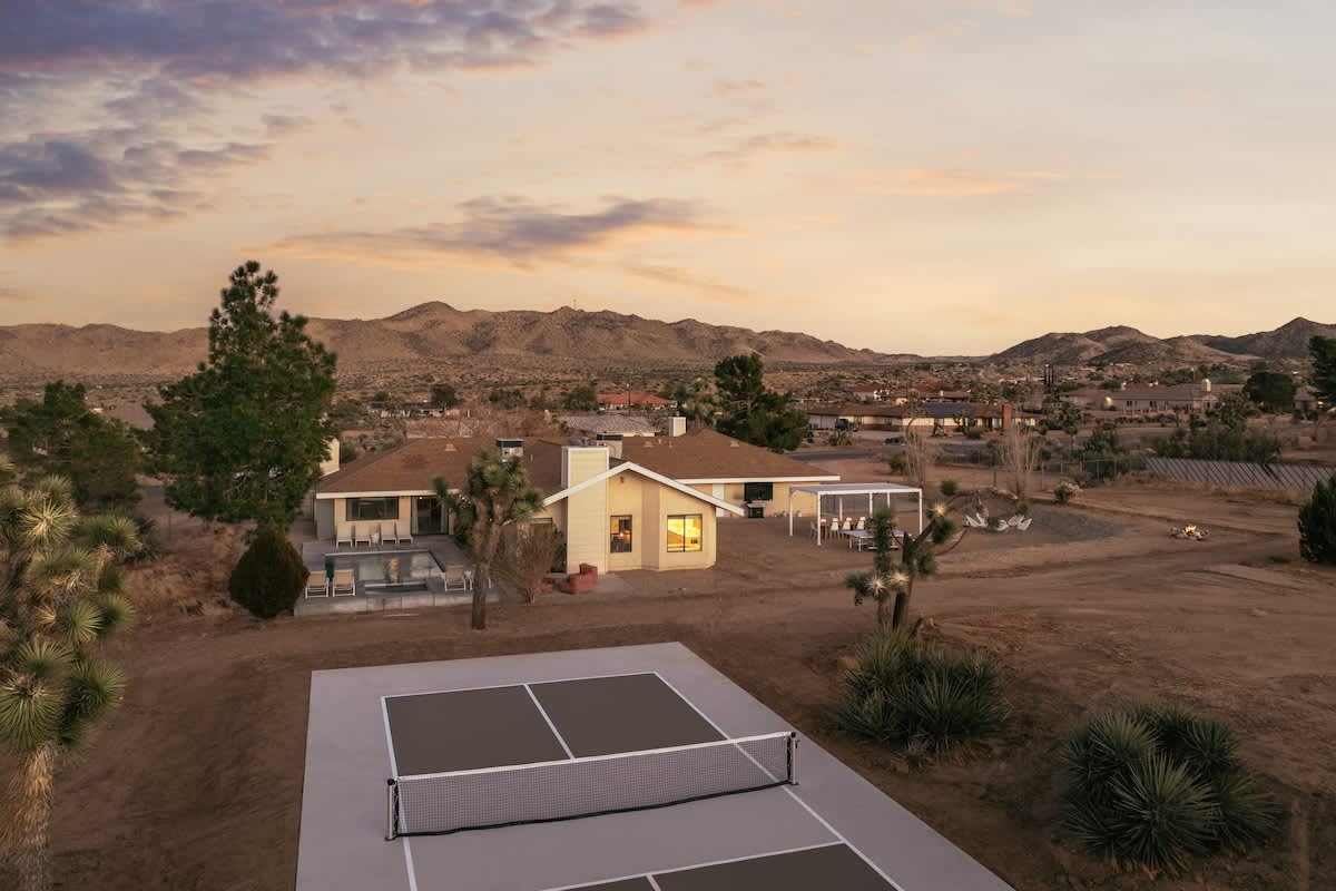 Mojave Moon- Group Retreat
