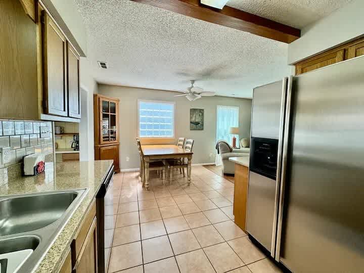 NE 38th Street Dog Friendly Star Spangled Manor | Photo 25