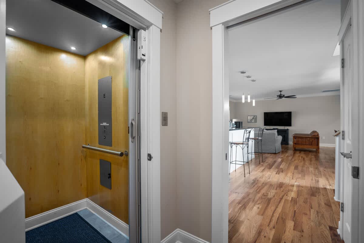 Moms Beach House family retreat two kitchens | Photo 30