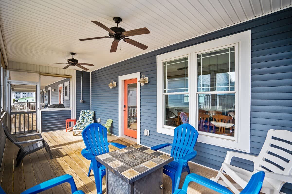 Moms Beach House family retreat two kitchens | Photo 49