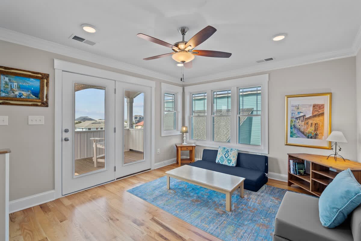 Moms Beach House family retreat two kitchens | Photo 31