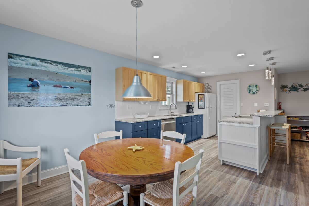 Moms Beach House family retreat two kitchens | Photo 65