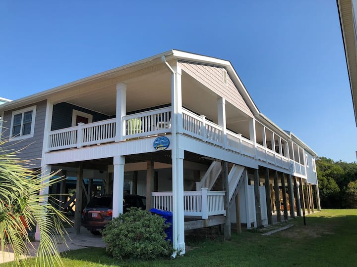 Moms Beach House family retreat two kitchens | Photo 2
