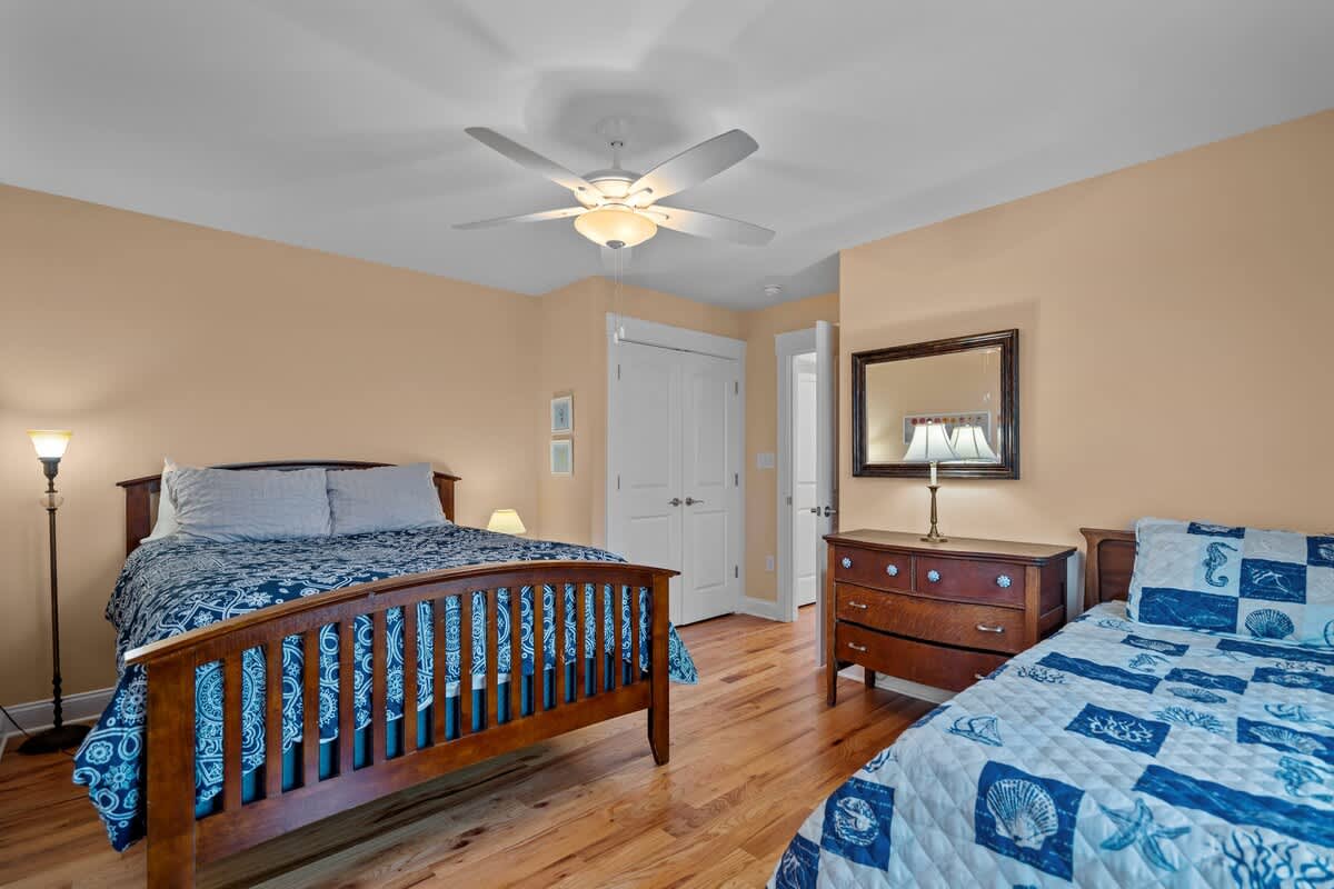 Moms Beach House family retreat two kitchens | Photo 36