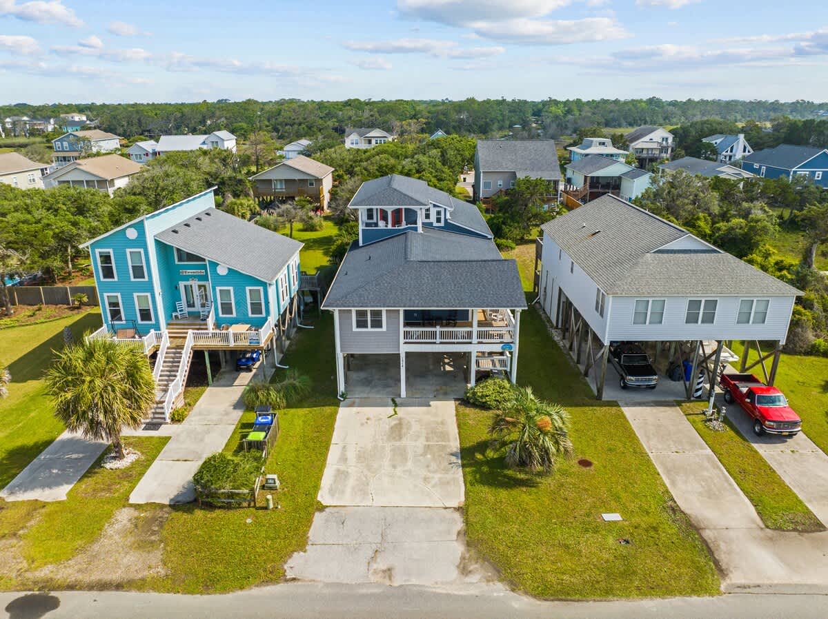 Moms Beach House family retreat two kitchens | Photo 102