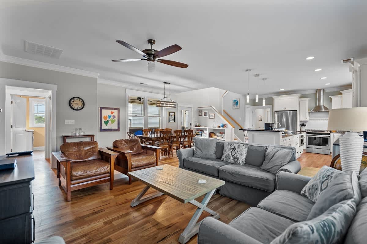 Moms Beach House family retreat two kitchens | Photo 11