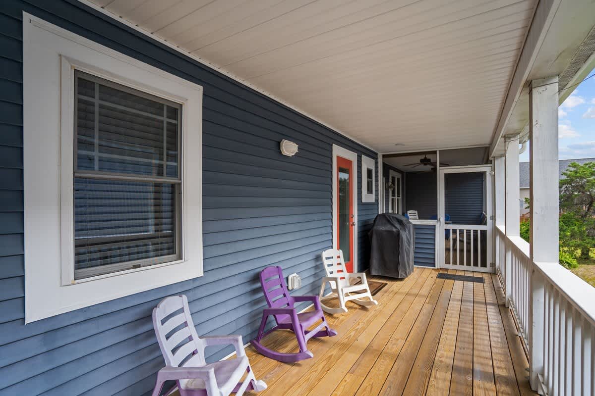Moms Beach House family retreat two kitchens | Photo 52
