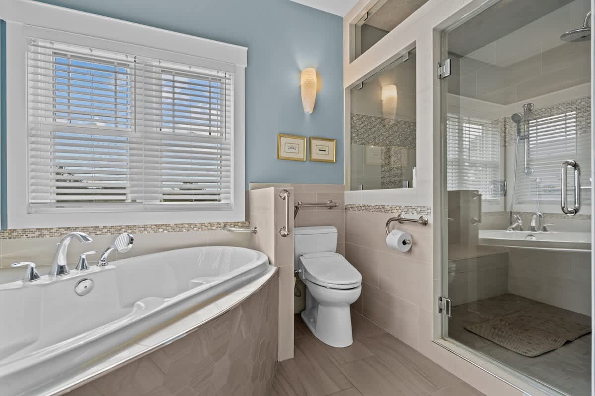 Moms Beach House family retreat two kitchens | Photo 23