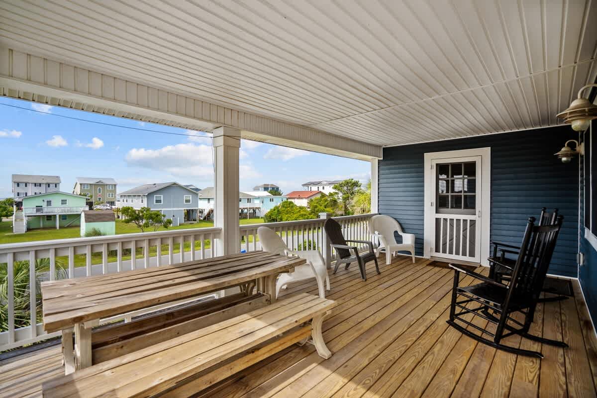 Moms Beach House family retreat two kitchens | Photo 46