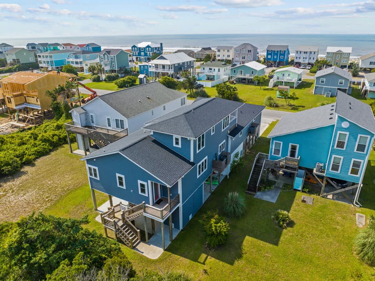 Moms Beach House family retreat two kitchens | Photo 96