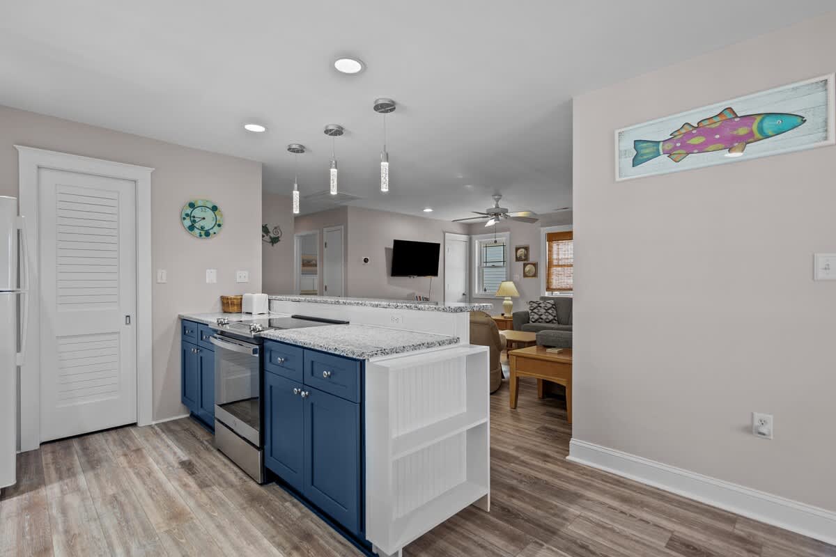 Moms Beach House family retreat two kitchens | Photo 60