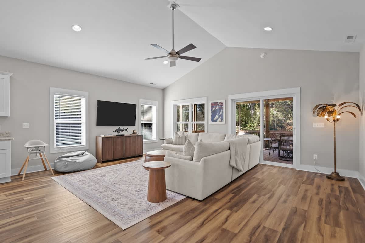 Great Location with Private Pool and inviting outdoor space The Marlin Club | Photo 42