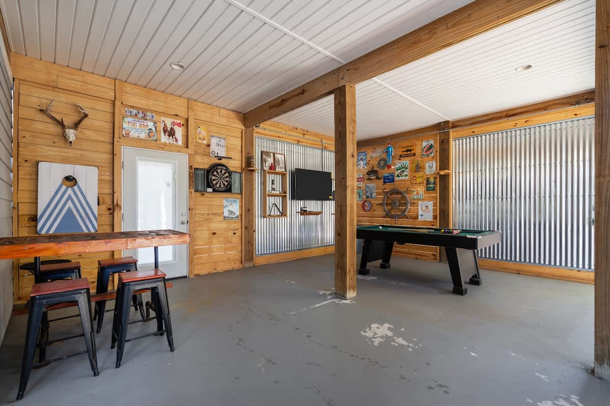 Great Location with Private Pool and inviting outdoor space The Marlin Club | Photo 49