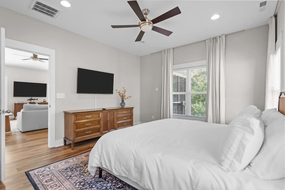 Great Location with Private Pool and inviting outdoor space The Marlin Club | Photo 37