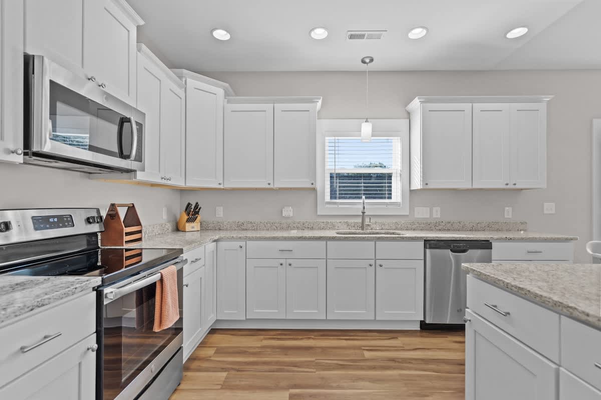 Great Location with Private Pool and inviting outdoor space The Marlin Club | Photo 29