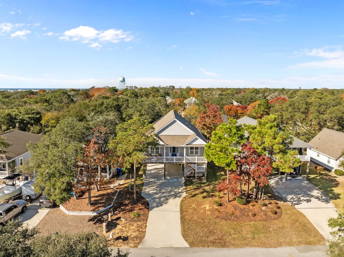 Great Location with Private Pool and inviting outdoor space The Marlin Club | Photo 57