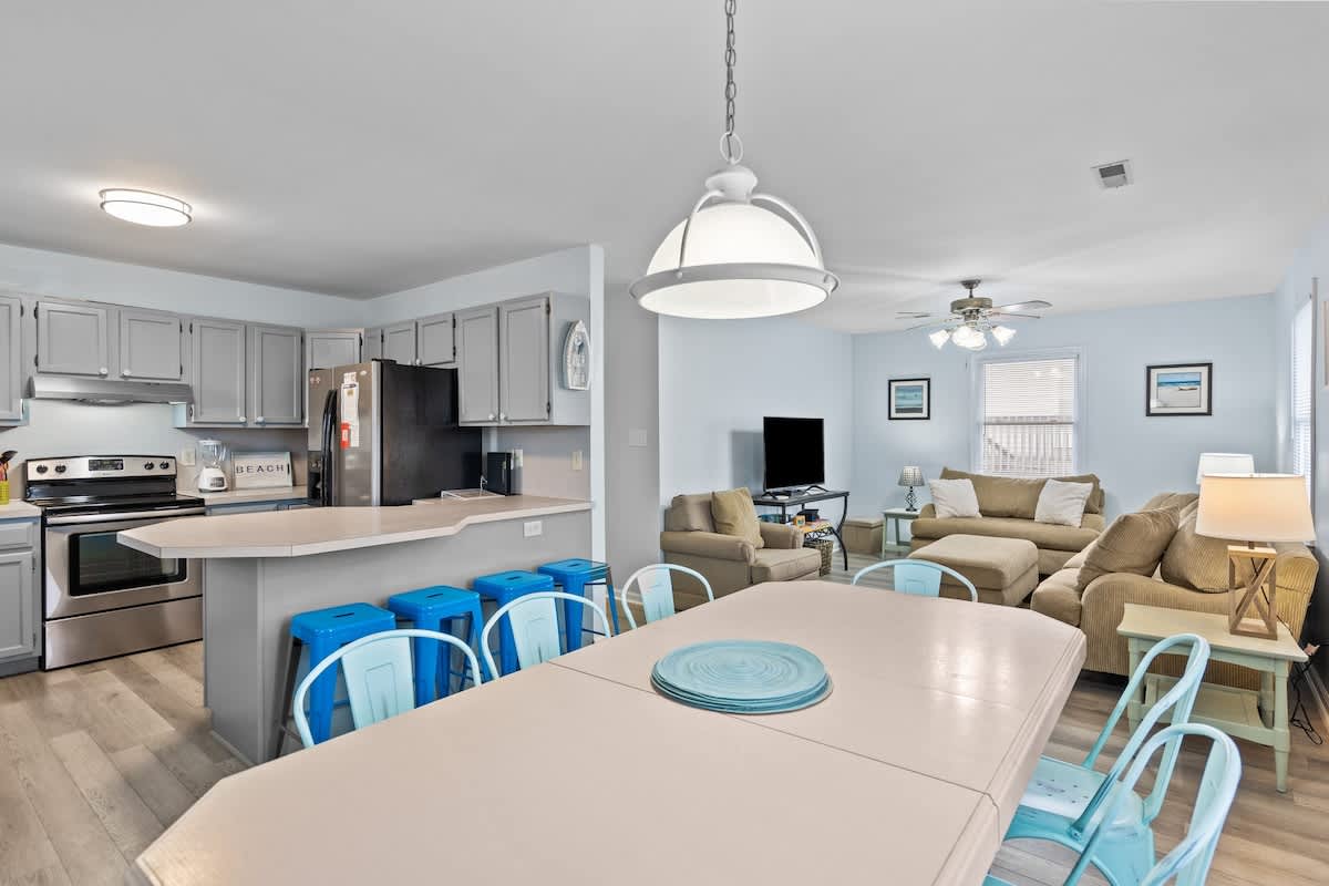 Salt Rock Ocean View Pet Friendly Walk to beach | Photo 8