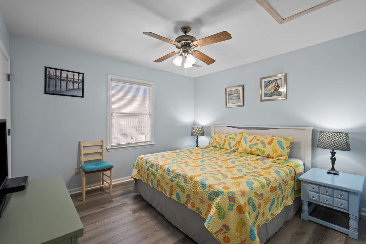 Fun and vibrant, this guest room features a king sized bed with a mattress that is so comfortable you'll wish you could take it home with you.