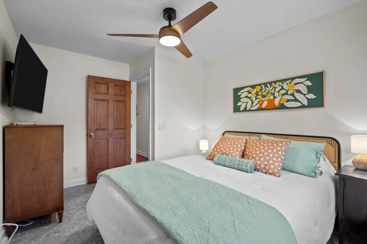 Live Large in Great Location at The Sand Lot | Photo 17