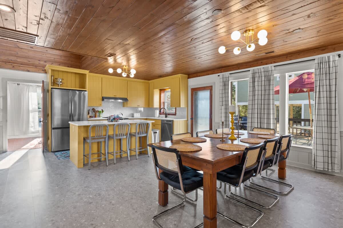 Live Large in Great Location at The Sand Lot | Photo 18