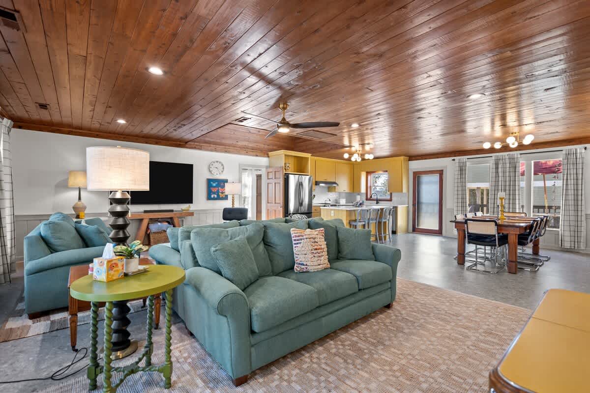 Live Large in Great Location at The Sand Lot | Photo 28