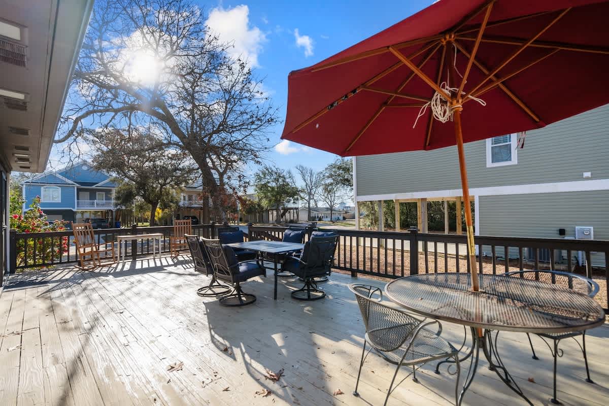 Live Large in Great Location at The Sand Lot | Photo 40