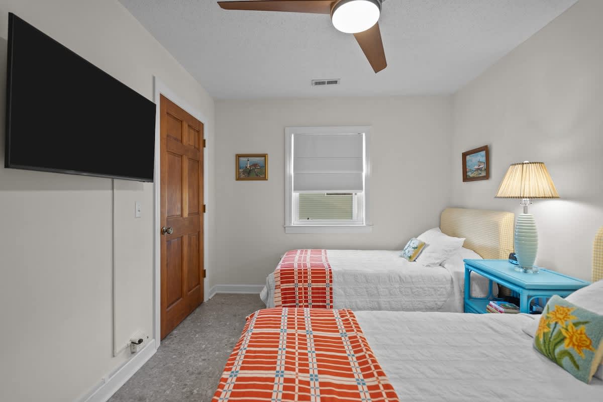 Live Large in Great Location at The Sand Lot | Photo 9