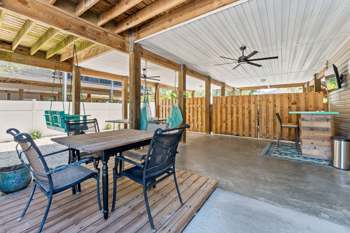 3 Little Birds Beach Pool | Photo 18