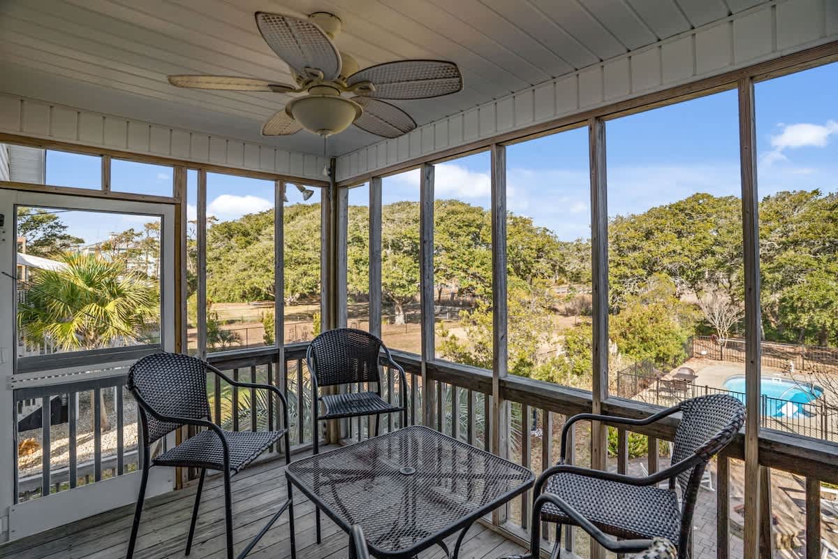 Backyard screened in porch 