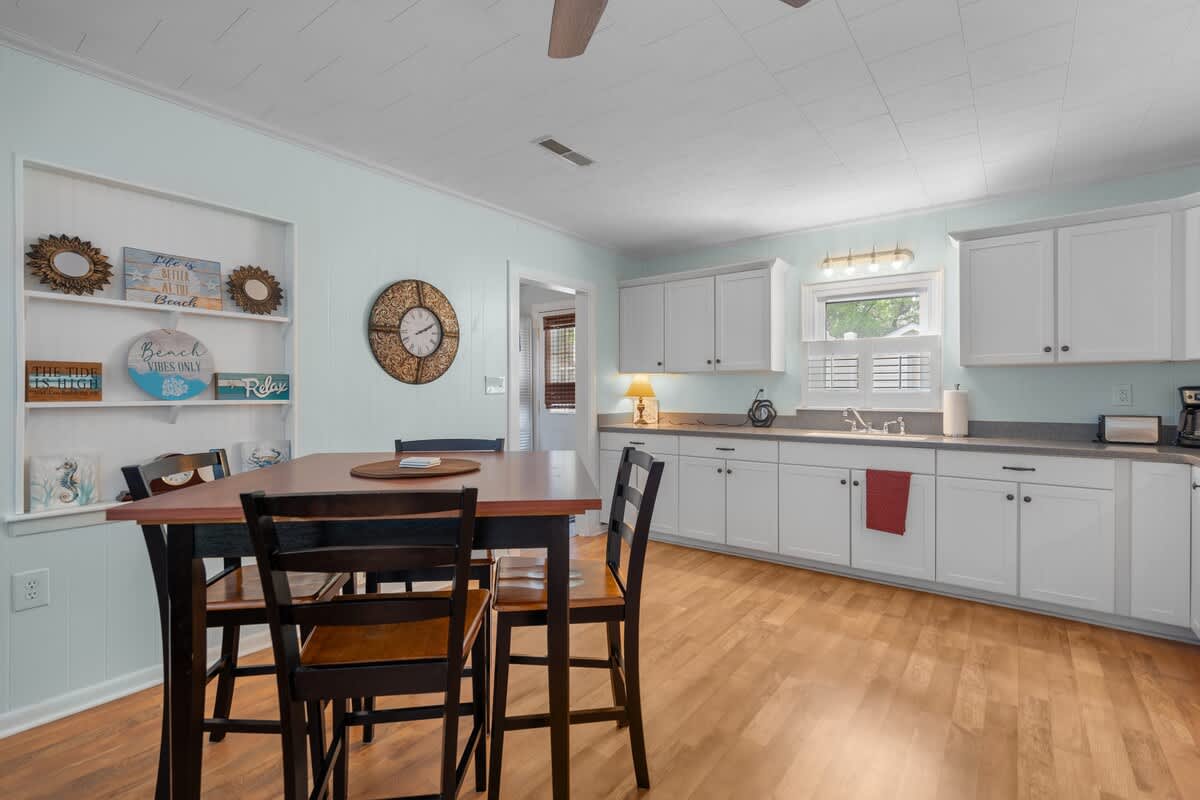 Beach Ya To IT A Short Walk to The Beach | Photo 8